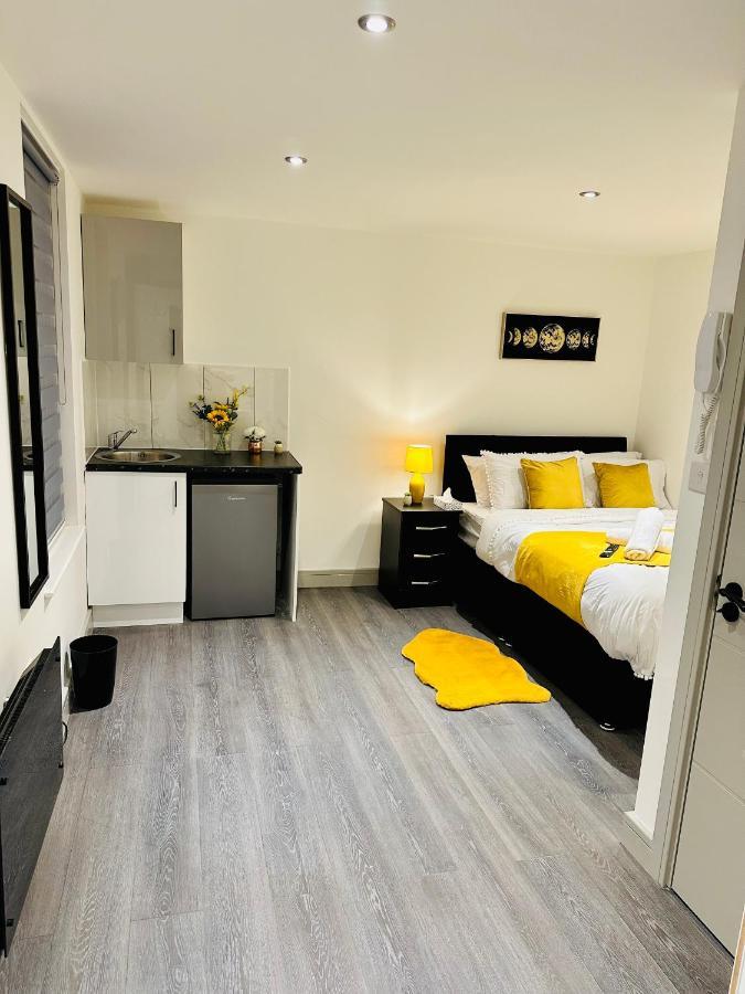 Comfy Guest House London Exterior photo