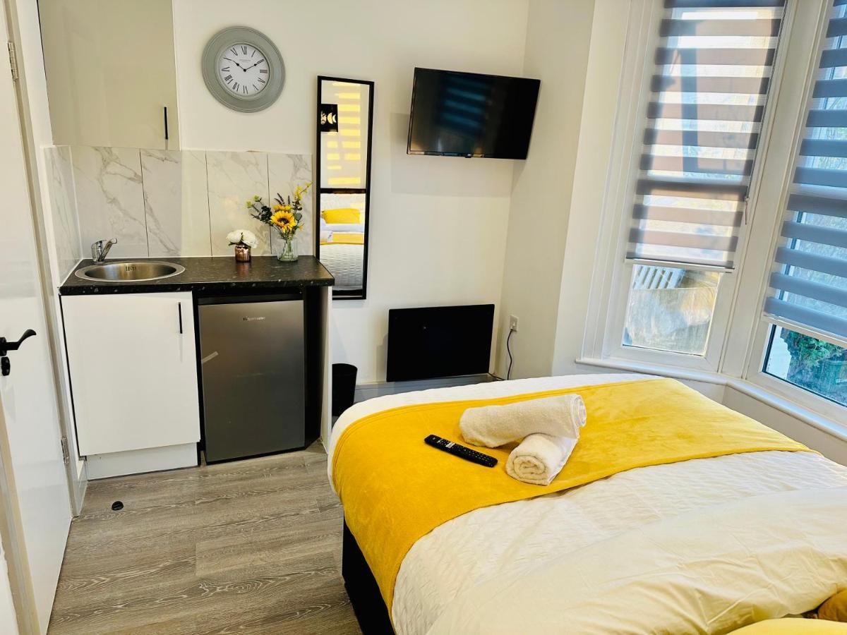 Comfy Guest House London Exterior photo