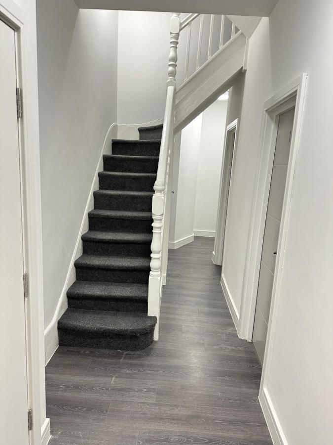 Comfy Guest House London Exterior photo